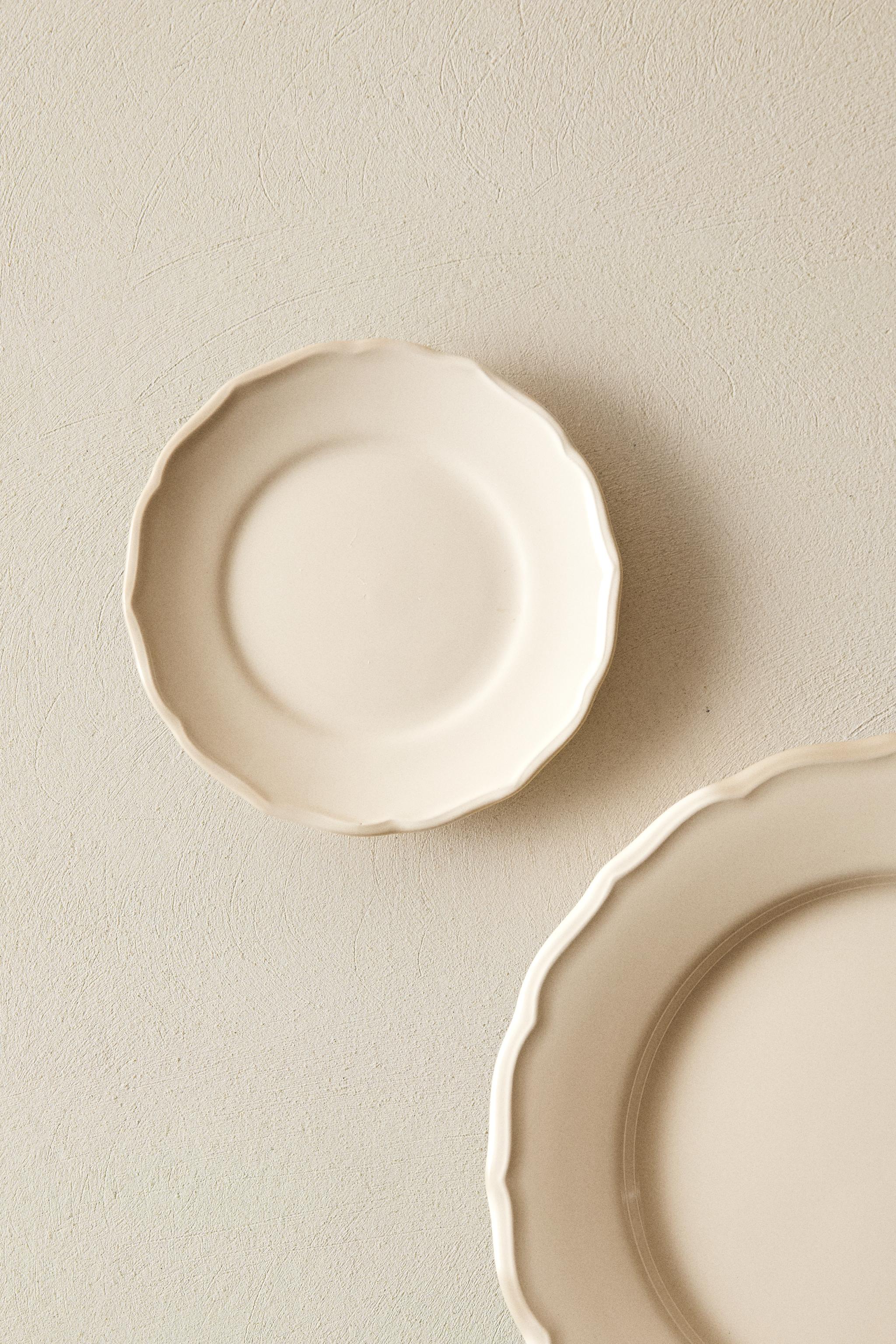 EARTHENWARE SIDE DISH WITH RAISED-DESIGN EDGE